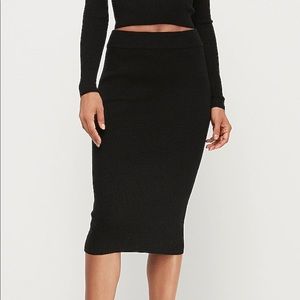 Black Knit Express skirt NWT L